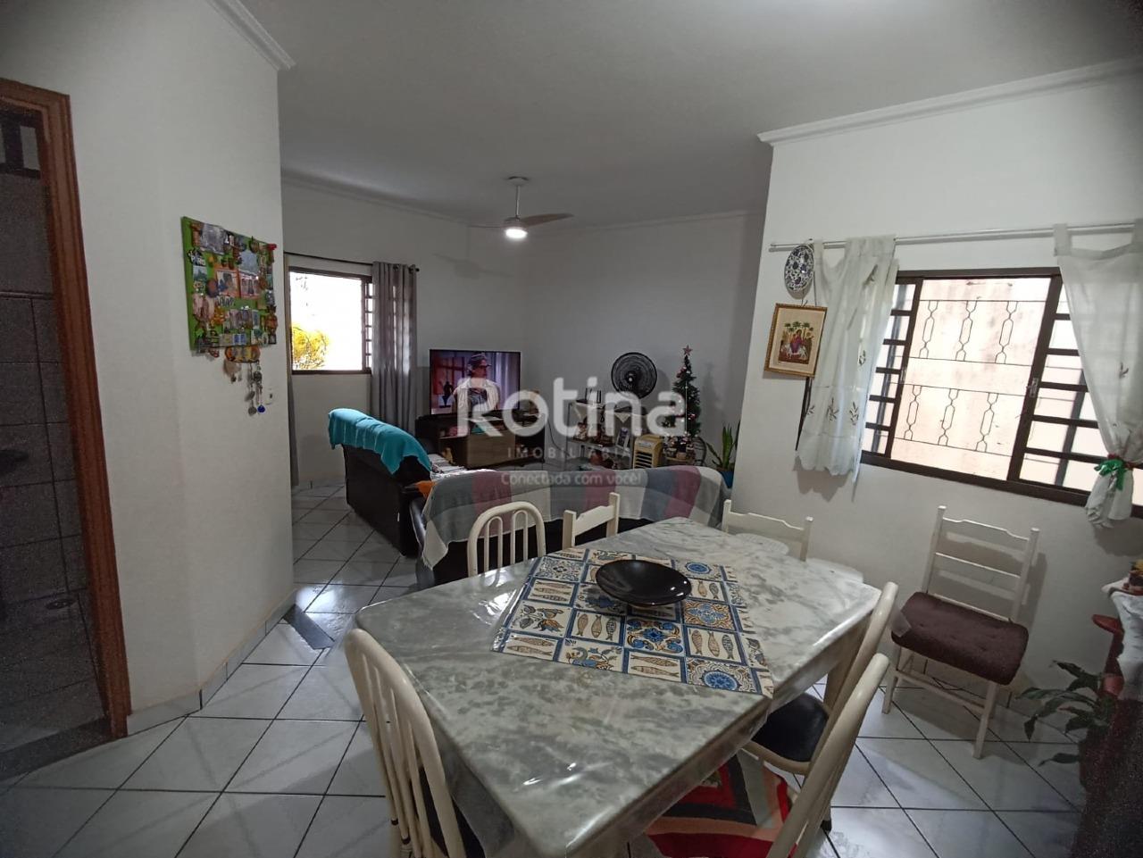 Casa à venda, 3 quartos em Uberlândia no bairro Carajás no valor de R$ 580.000,00 - Rotina Imobiliária: 