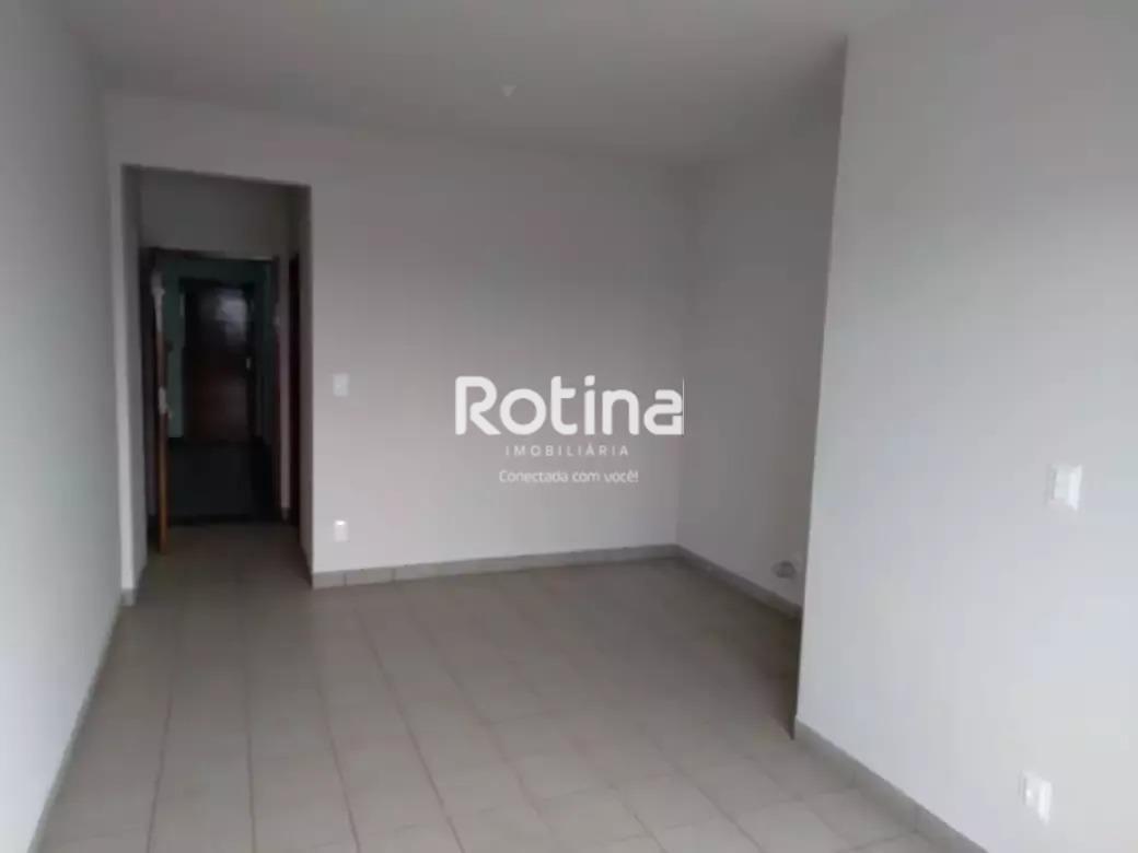 Apartamento para alugar, 3 quartos em Uberlândia no bairro Martins no valor de R$ 1.800,00 - Rotina Imobiliária: 