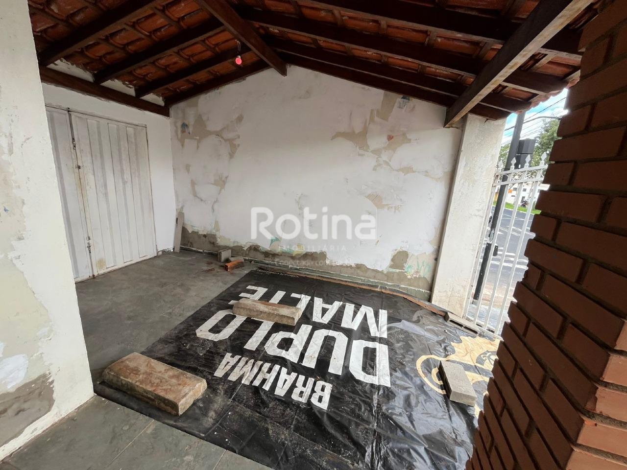 Casa à venda, 3 quartos em Uberlândia no bairro Santa Mônica no valor de R$ 950.000,00 - Rotina Imobiliária: 