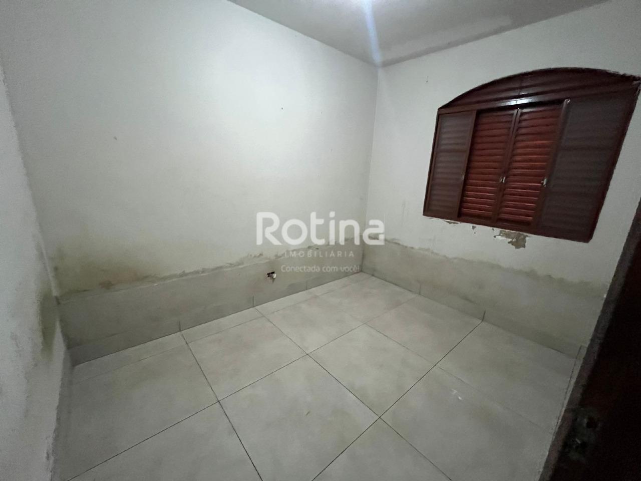 Casa à venda, 3 quartos em Uberlândia no bairro Santa Mônica no valor de R$ 950.000,00 - Rotina Imobiliária: 