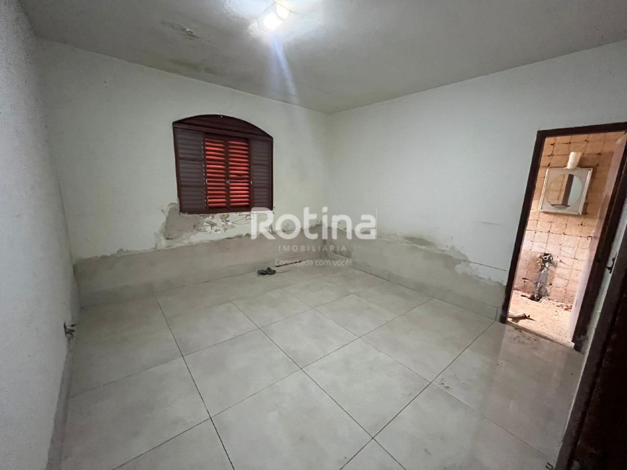 Casa à venda, 3 quartos em Uberlândia no bairro Santa Mônica no valor de R$ 950.000,00 - Rotina Imobiliária: 