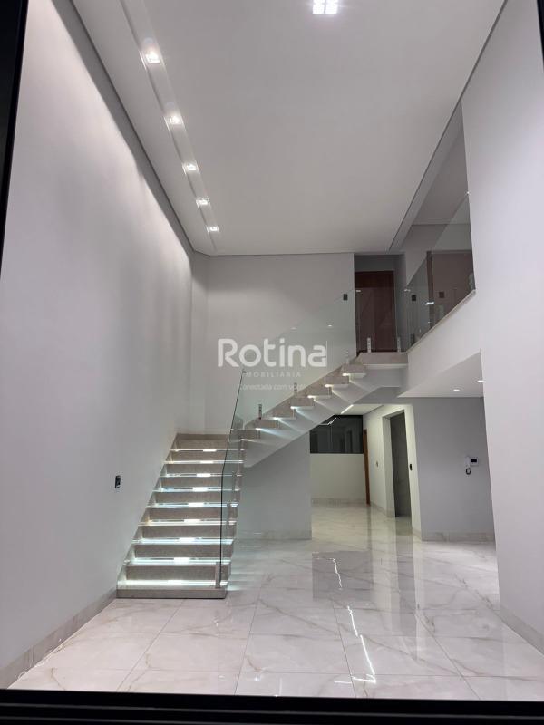 Casa à venda, 4 quartos em Uberlândia no bairro Bosque dos Buritis no valor de R$ 1.550.000,00 - Rotina Imobiliária: 