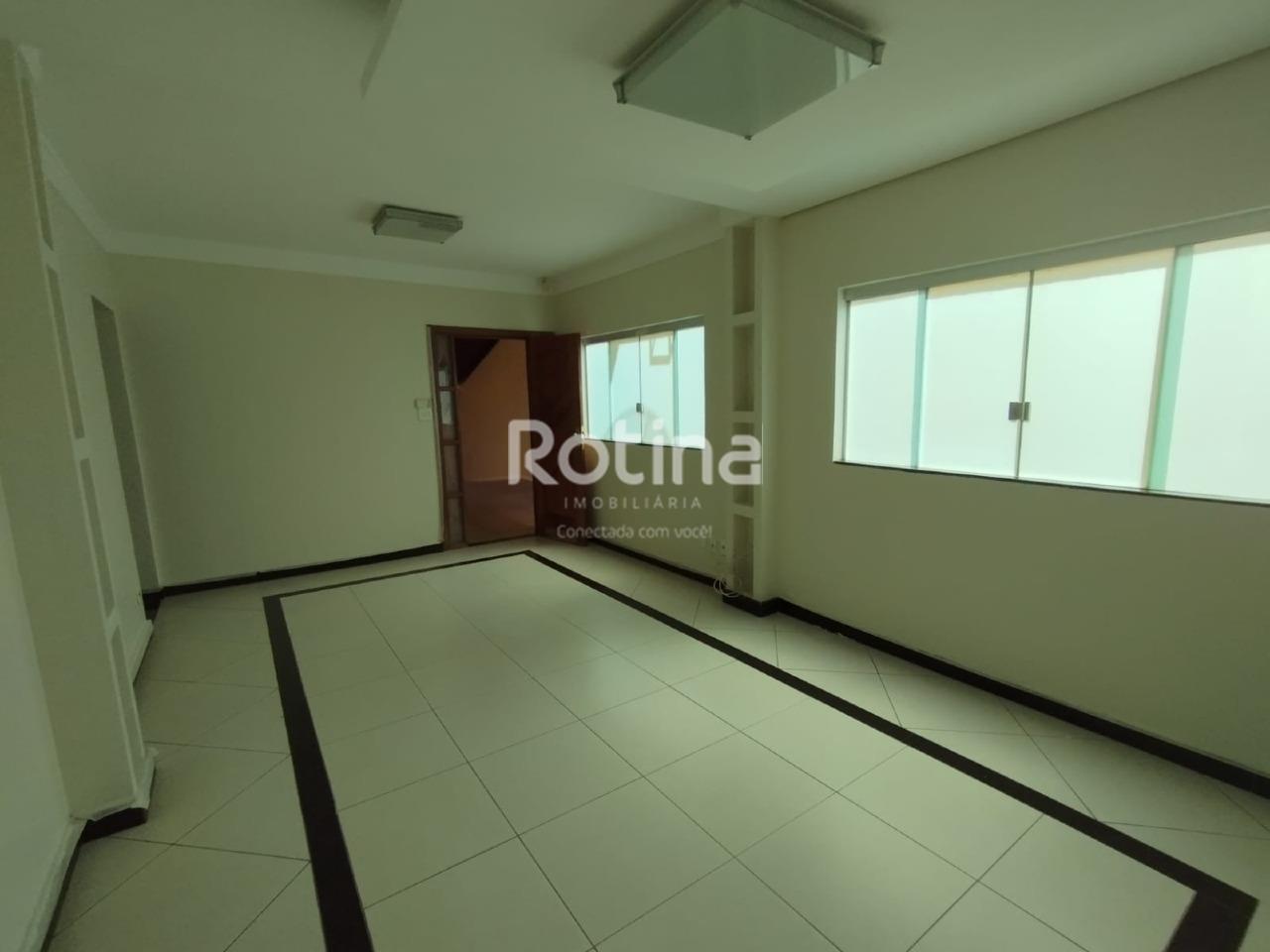 Casa para alugar, 3 quartos em Uberlândia no bairro Cidade Jardim no valor de R$ 3.800,00 - Rotina Imobiliária: 