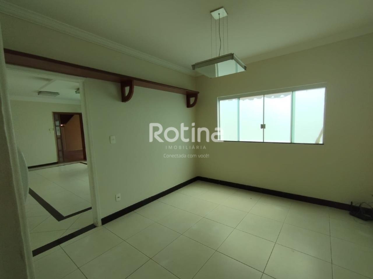 Casa para alugar, 3 quartos em Uberlândia no bairro Cidade Jardim no valor de R$ 3.800,00 - Rotina Imobiliária: 