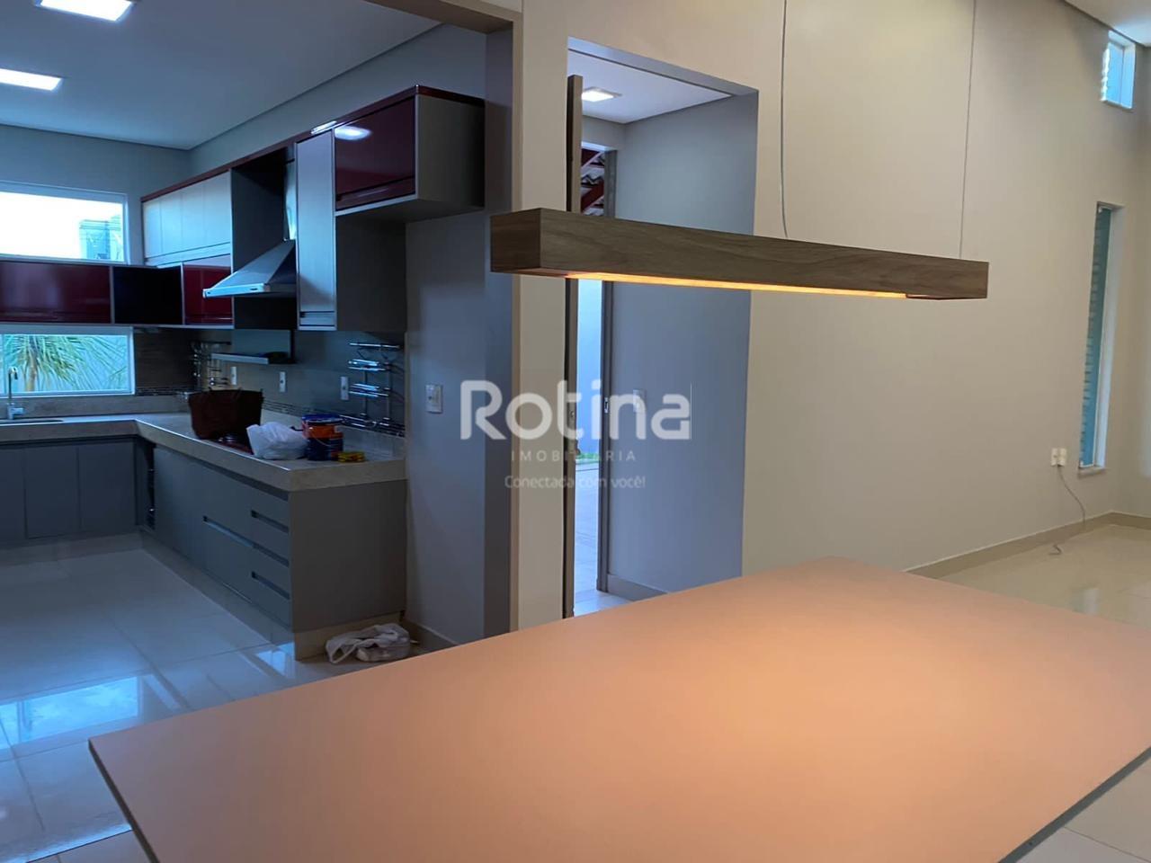 Casa à venda, 3 quartos em Uberlândia no bairro Laranjeiras no valor de R$ 890.000,00 - Rotina Imobiliária: 