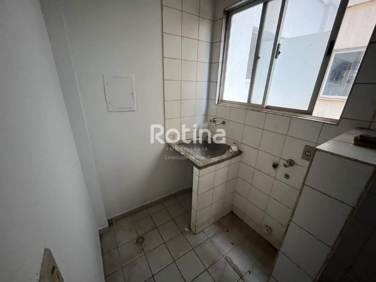 Apartamento para alugar, 2 quartos em Uberlândia no bairro Presidente Roosevelt no valor de R$ 1.200,00 - Rotina Imobiliária: 