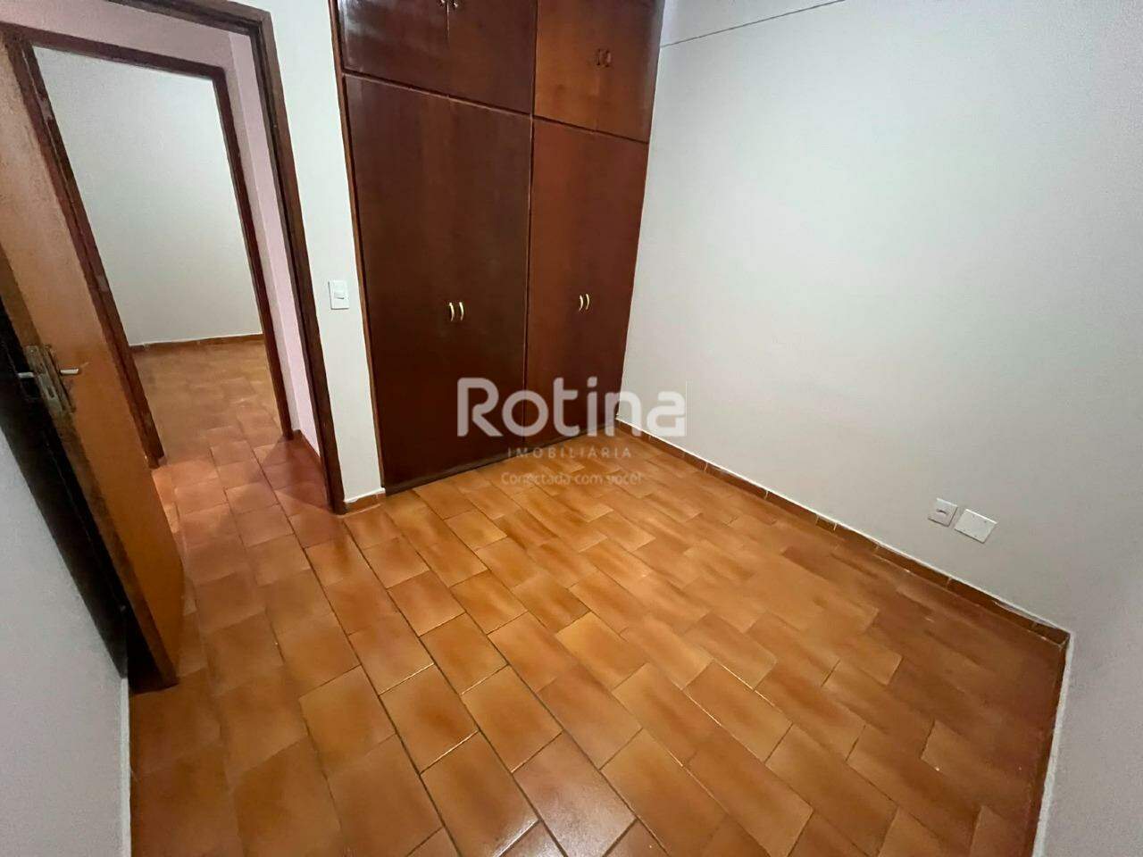 Apartamento para alugar, 2 quartos em Uberlândia no bairro Presidente Roosevelt no valor de R$ 1.100,00 - Rotina Imobiliária: 
