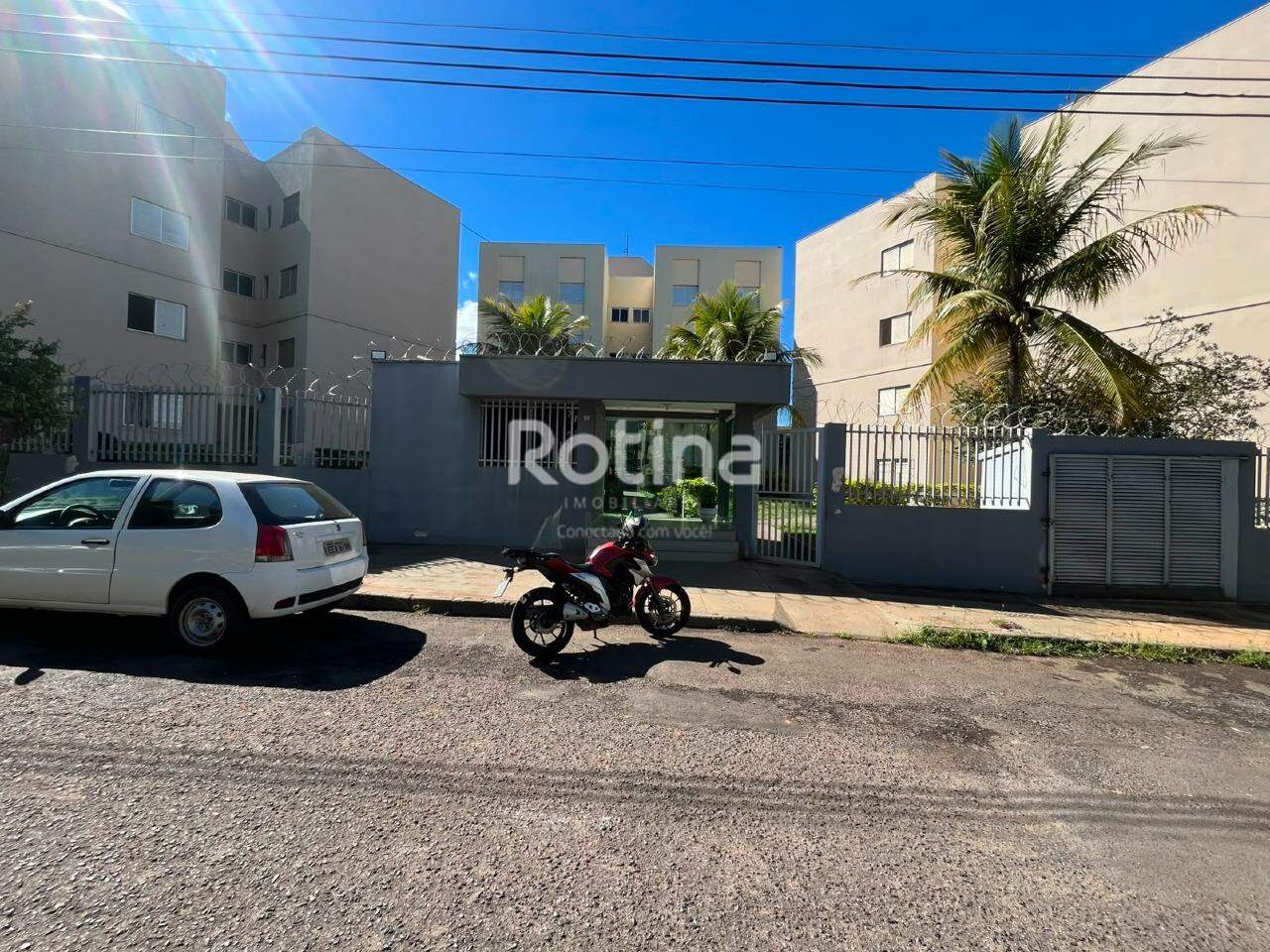 Apartamento para alugar, 2 quartos em Uberlândia no bairro Presidente Roosevelt no valor de R$ 1.100,00 - Rotina Imobiliária: 