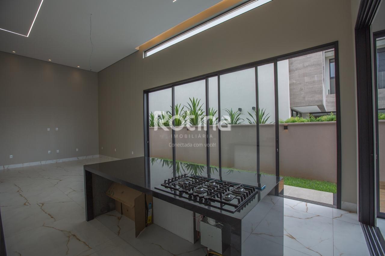 Casa Condomínio Fechado à venda, 3 quartos em Uberlândia no bairro Granja Marileusa no valor de R$ 2.700.000,00 - Rotina Imobiliária: 