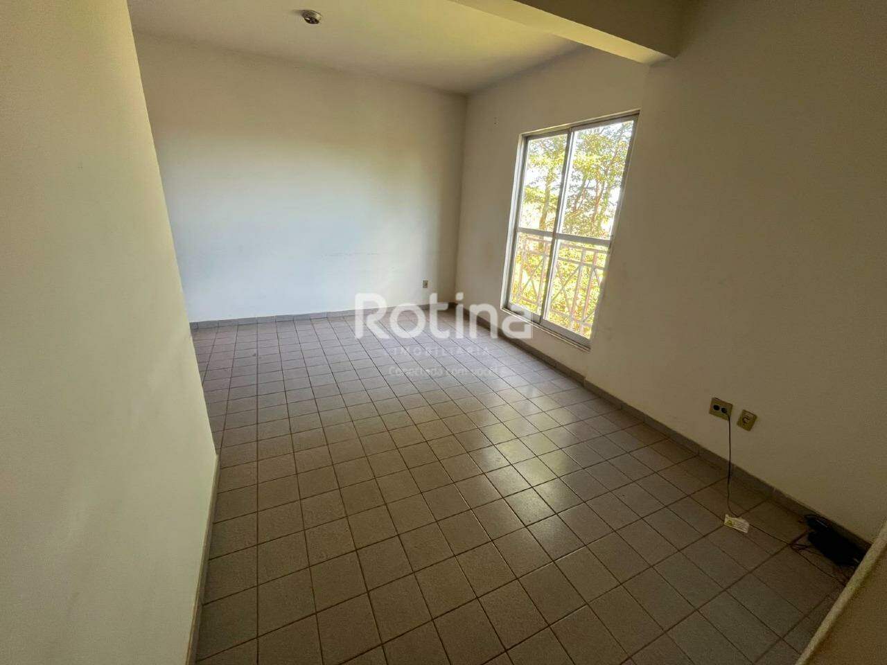 Apartamento para alugar, 2 quartos em Uberlândia no bairro Presidente Roosevelt no valor de R$ 1.200,00 - Rotina Imobiliária: 