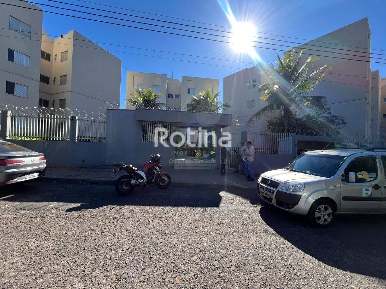 Apartamento para alugar, 2 quartos em Uberlândia no bairro Presidente Roosevelt no valor de R$ 1.000,00 - Rotina Imobiliária: 