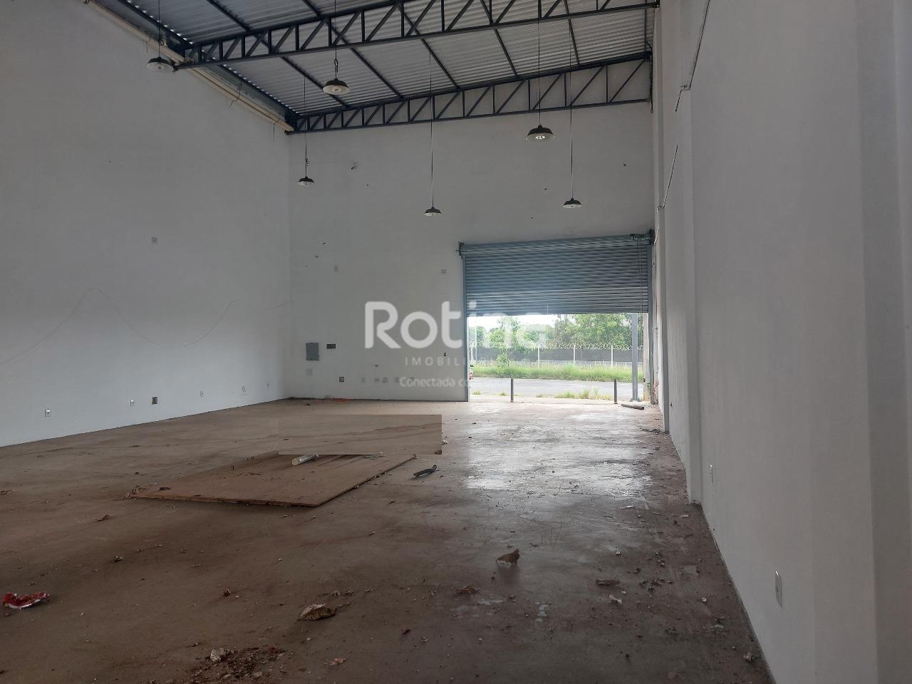 Galpão para alugar, em Uberlândia no bairro Nossa Senhora das Graças no valor de R$ 9.500,00 - Rotina Imobiliária: 