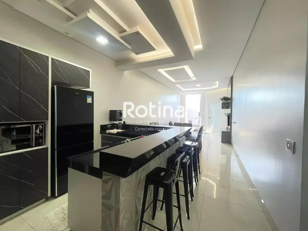 Casa para alugar, 3 quartos em Uberlândia no bairro Jardim Patrícia no valor de R$ 3.500,00 - Rotina Imobiliária: 