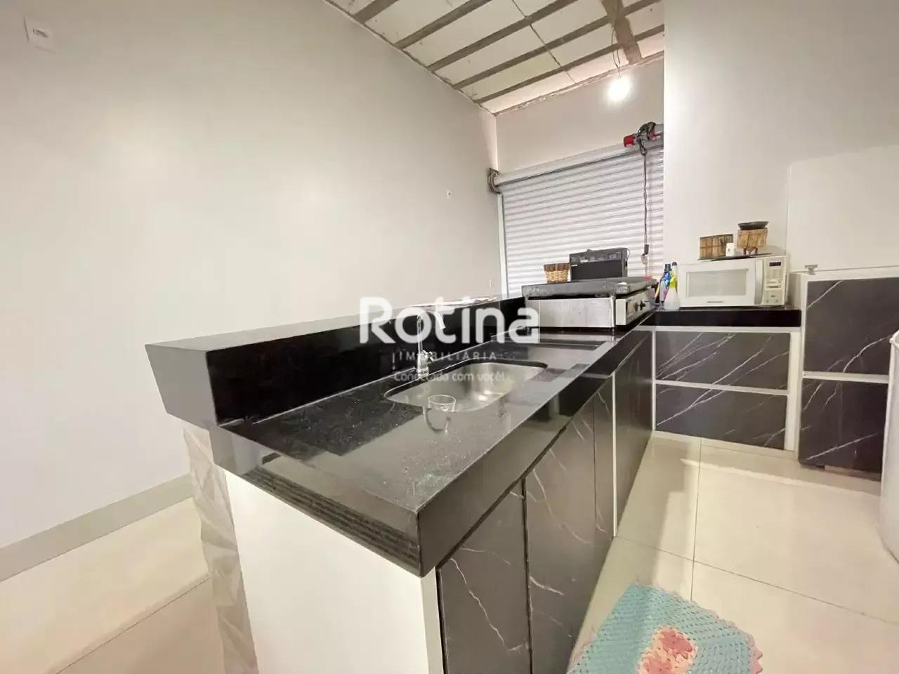 Casa para alugar, 3 quartos em Uberlândia no bairro Jardim Patrícia no valor de R$ 3.500,00 - Rotina Imobiliária: 