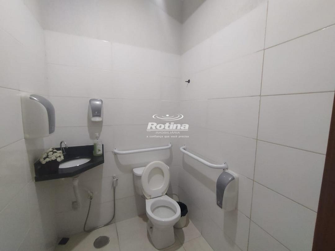 Sala para alugar, em Uberlândia no bairro Brasil no valor de R$ 1.100,00 - Rotina Imobiliária: 