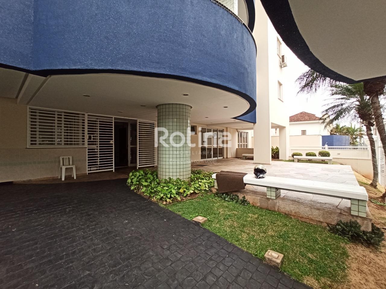 Apartamento para alugar, 3 quartos em Uberlândia no bairro Fundinho no valor de R$ 1.700,00 - Rotina Imobiliária: 