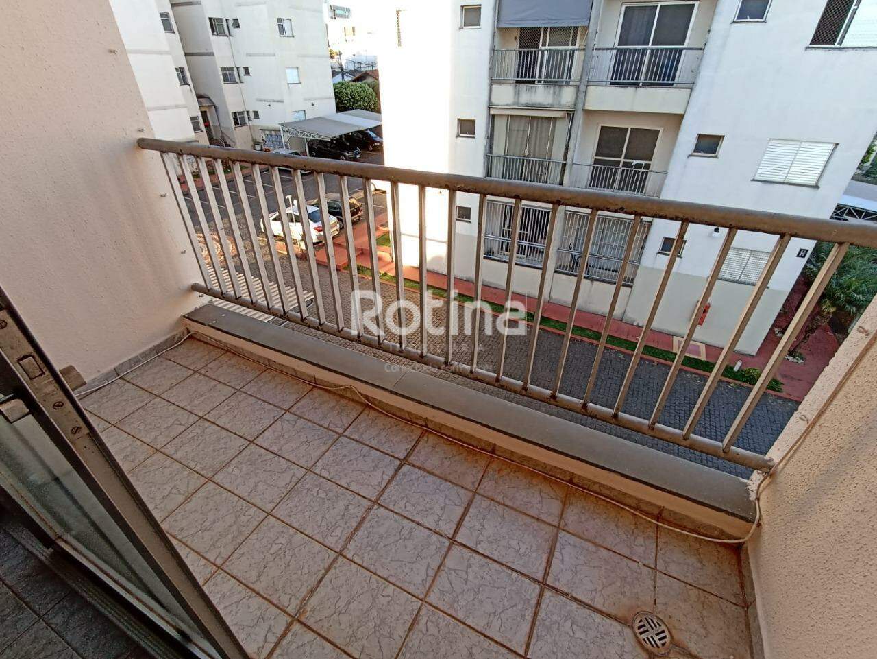 Apartamento à venda, 2 quartos em Uberlândia no bairro Segismundo Pereira no valor de R$ 208.000,00 - Rotina Imobiliária: 