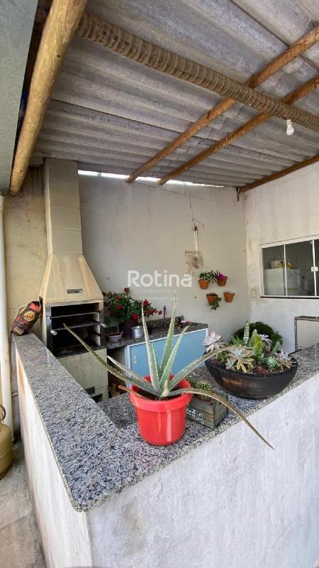 Casa à venda, 3 quartos em Uberlândia no bairro Laranjeiras no valor de R$ 470.000,00 - Rotina Imobiliária: 