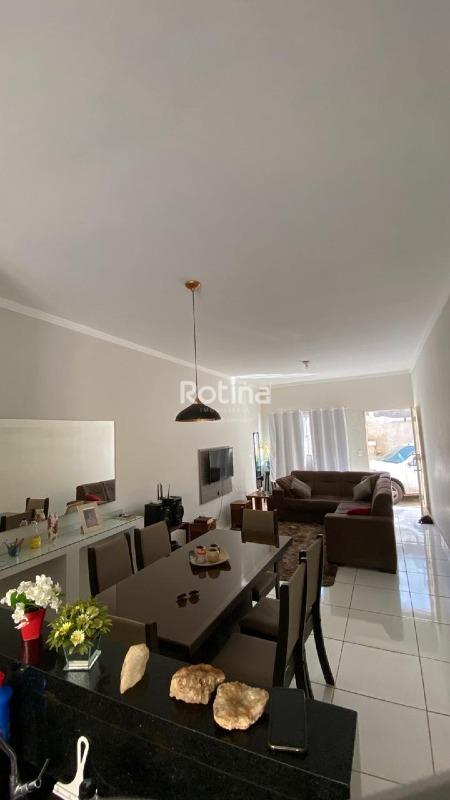 Casa à venda, 3 quartos em Uberlândia no bairro Laranjeiras no valor de R$ 470.000,00 - Rotina Imobiliária: 