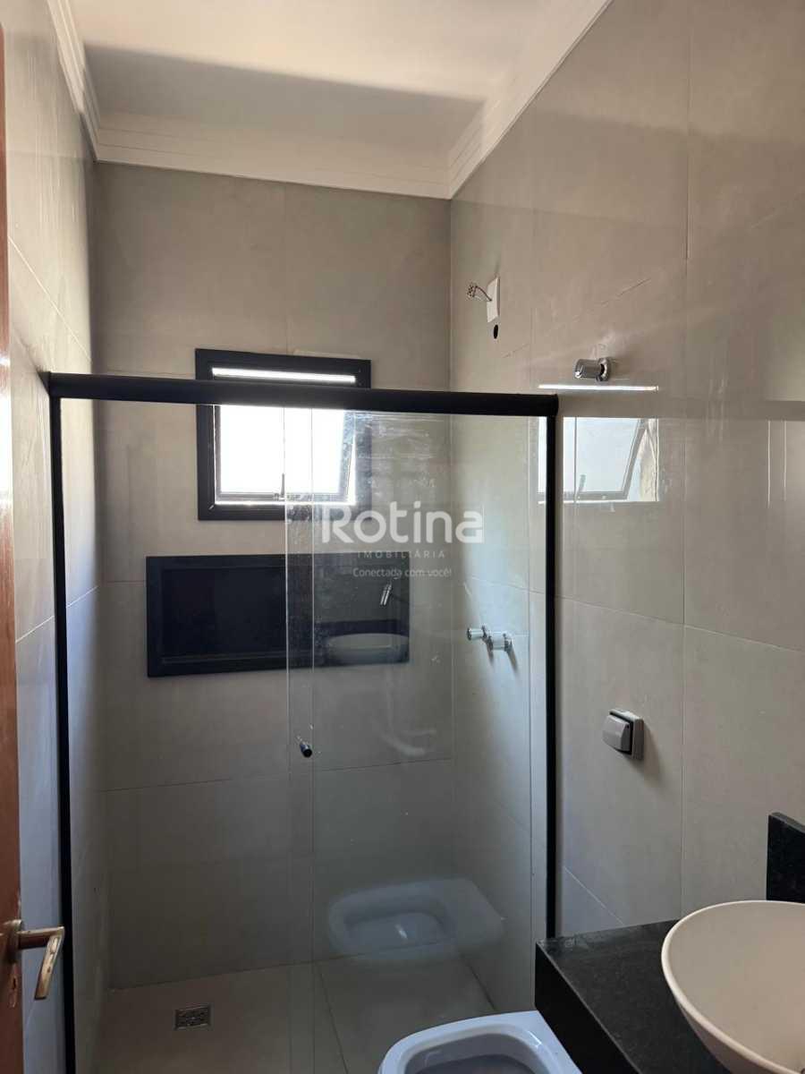 Casa à venda, 3 quartos em Uberlândia no bairro Santa Rosa no valor de R$ 650.000,00 - Rotina Imobiliária: 