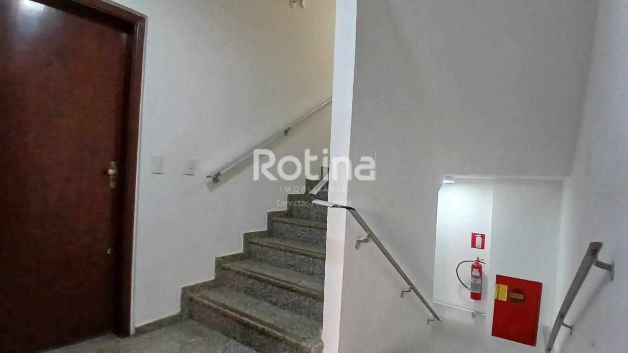 Apartamento para alugar, 3 quartos em Uberlândia no bairro Brasil no valor de R$ 1.600,00 - Rotina Imobiliária: 
