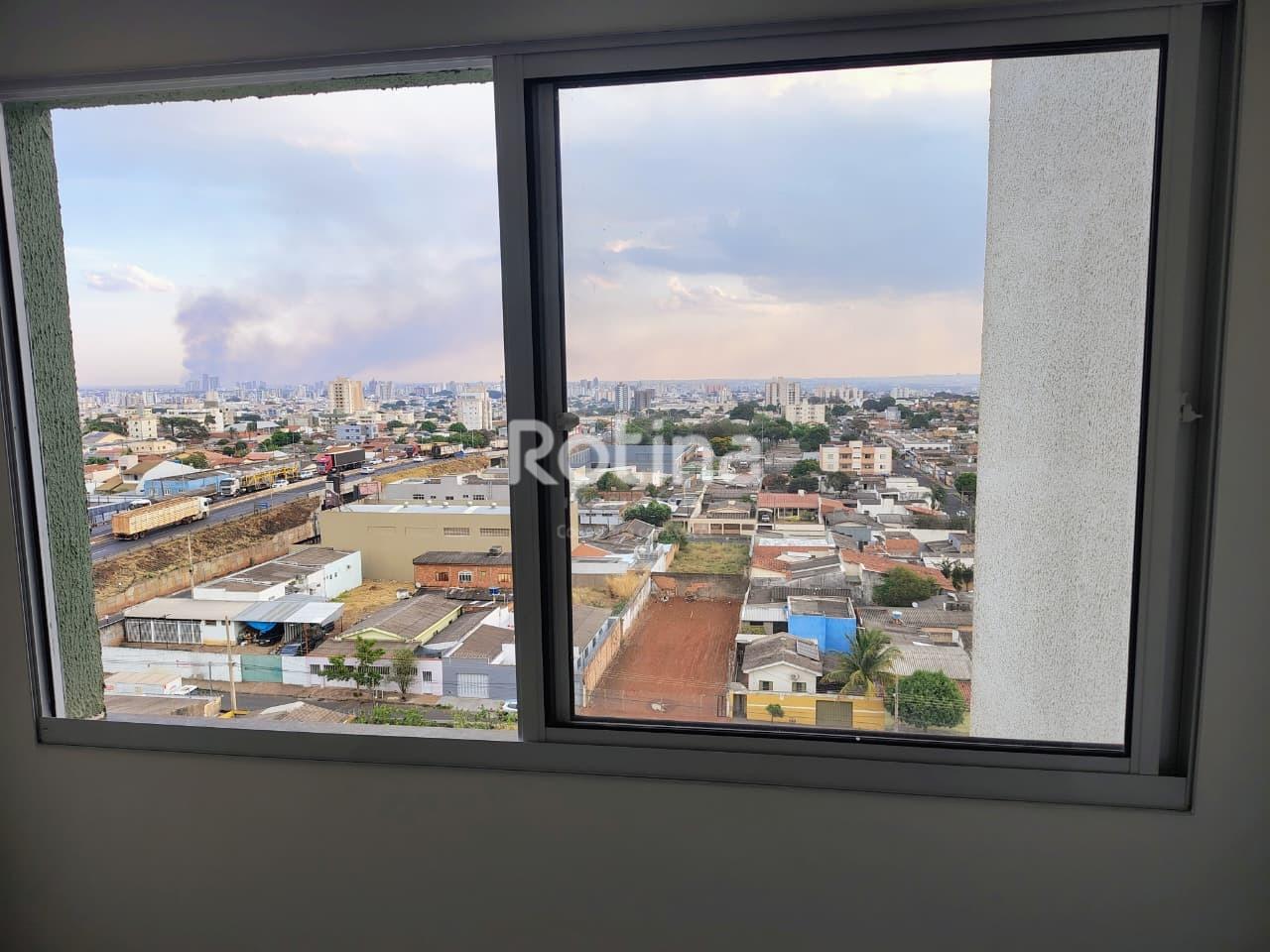 Apartamento à venda, 2 quartos em Uberlândia no bairro Marta Helena no valor de R$ 225.000,00 - Rotina Imobiliária: 