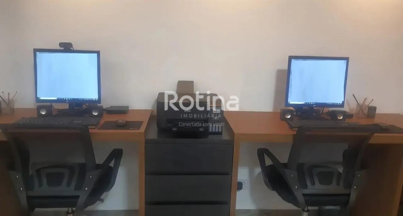 Sala para alugar, em Uberlândia no bairro Centro no valor de R$ 2.500,00 - Rotina Imobiliária: 