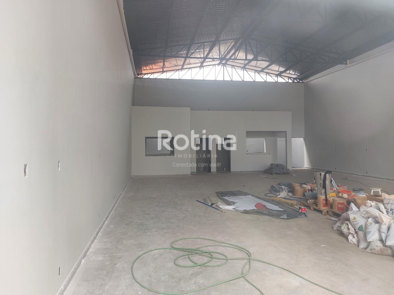 Galpão para alugar, em Uberlândia no bairro Nossa Senhora Aparecida no valor de R$ 10.000,00 - Rotina Imobiliária: 