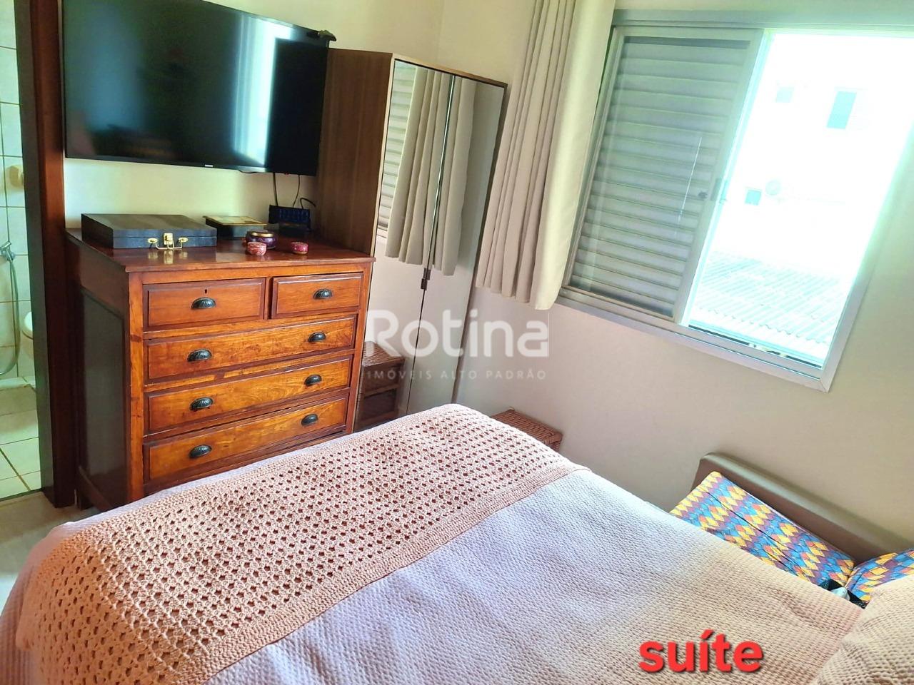 Apartamento à venda, 3 quartos em Uberlândia no bairro Patrimônio no valor de R$ 430.000,00 - Rotina Imobiliária: 