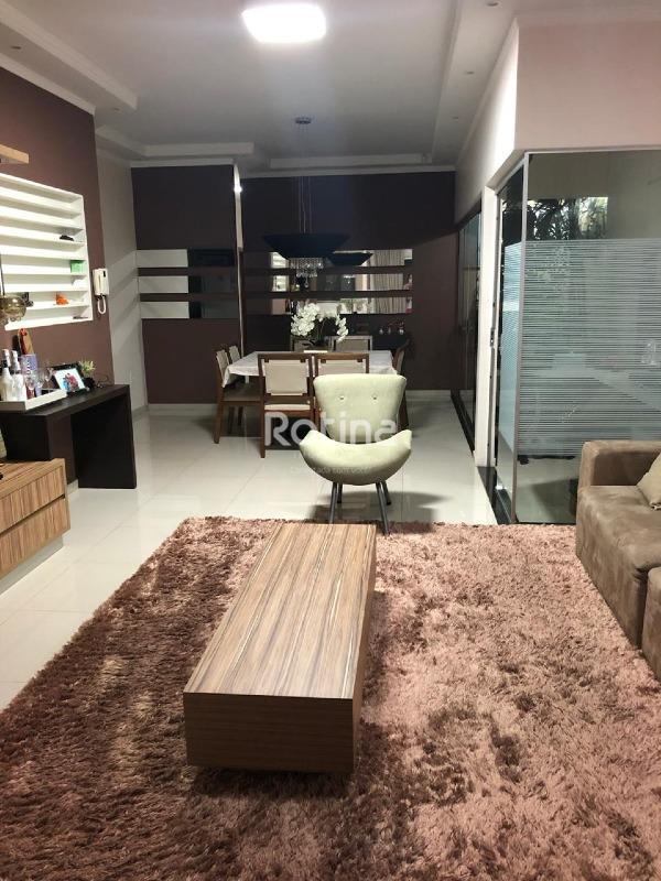 Casa à venda, 4 quartos em Uberlândia no bairro Alto Umuarama no valor de R$ 1.070.000,00 - Rotina Imobiliária: 