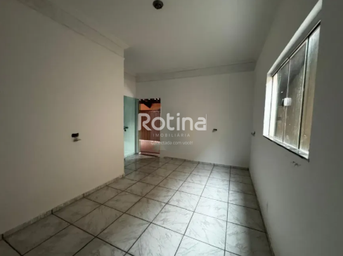 Casa à venda, 3 quartos em Uberlândia no bairro Alto Umuarama no valor de R$ 500.000,00 - Rotina Imobiliária: 