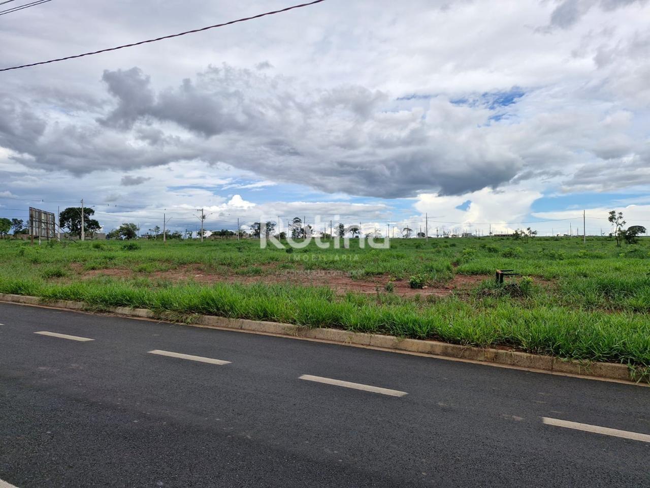 Terreno à venda, em Uberlândia no bairro Shopping Park no valor de R$ 200.000,00 - Rotina Imobiliária: 