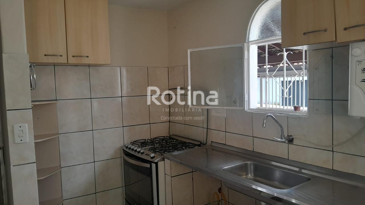 Casa à venda, 3 quartos em Uberlândia no bairro Santa Mônica no valor de R$ 610.000,00 - Rotina Imobiliária: 