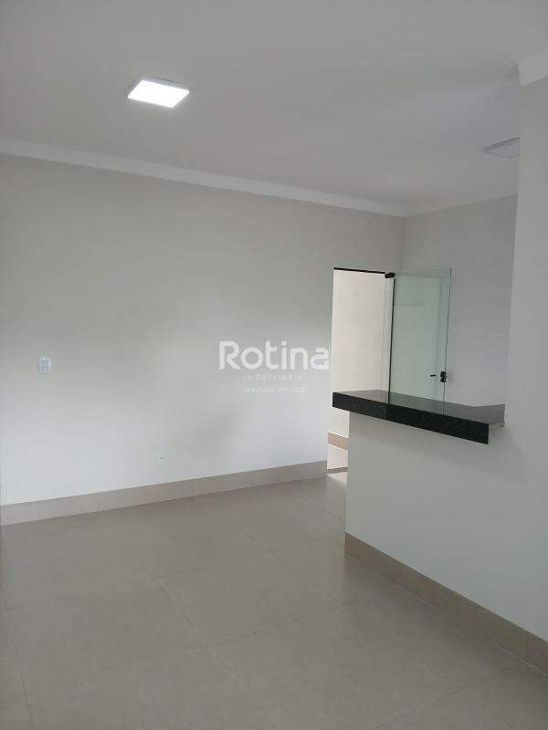 Casa à venda, 3 quartos em Uberlândia no bairro Shopping Park no valor de R$ 390.000,00 - Rotina Imobiliária: 
