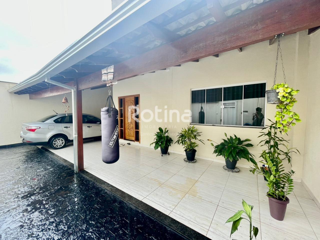 Casa à venda, 4 quartos em Uberlândia no bairro Alto Umuarama no valor de R$ 1.100.000,00 - Rotina Imobiliária: 