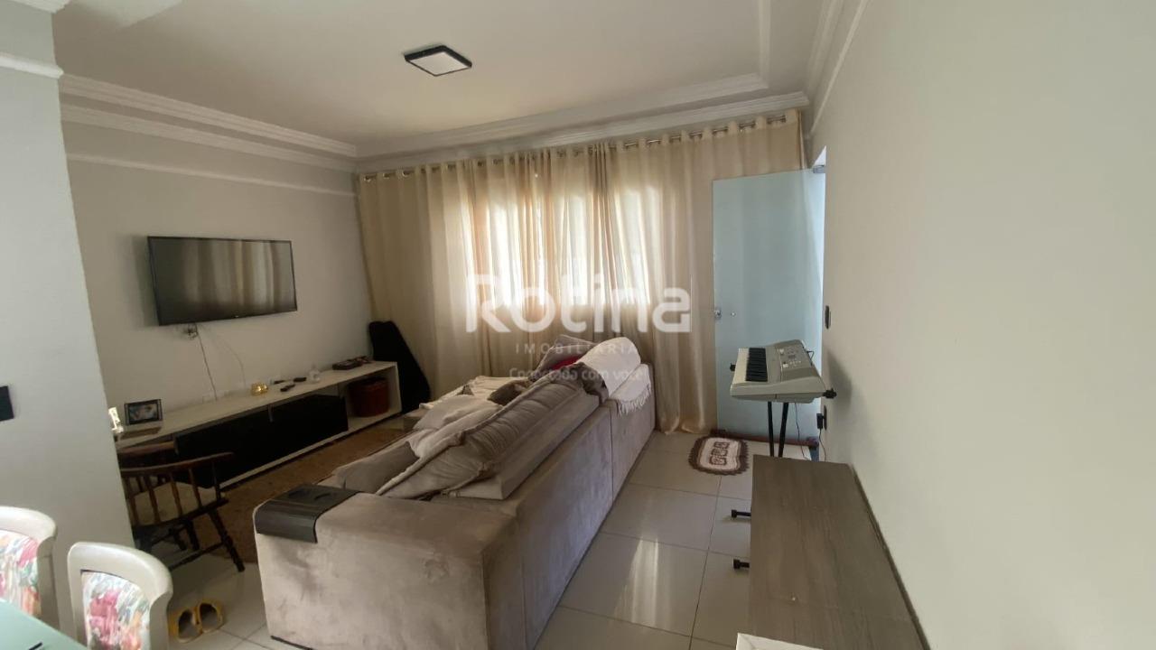 Casa à venda, 3 quartos em Uberlândia no bairro Granada no valor de R$ 665.000,00 - Rotina Imobiliária: 