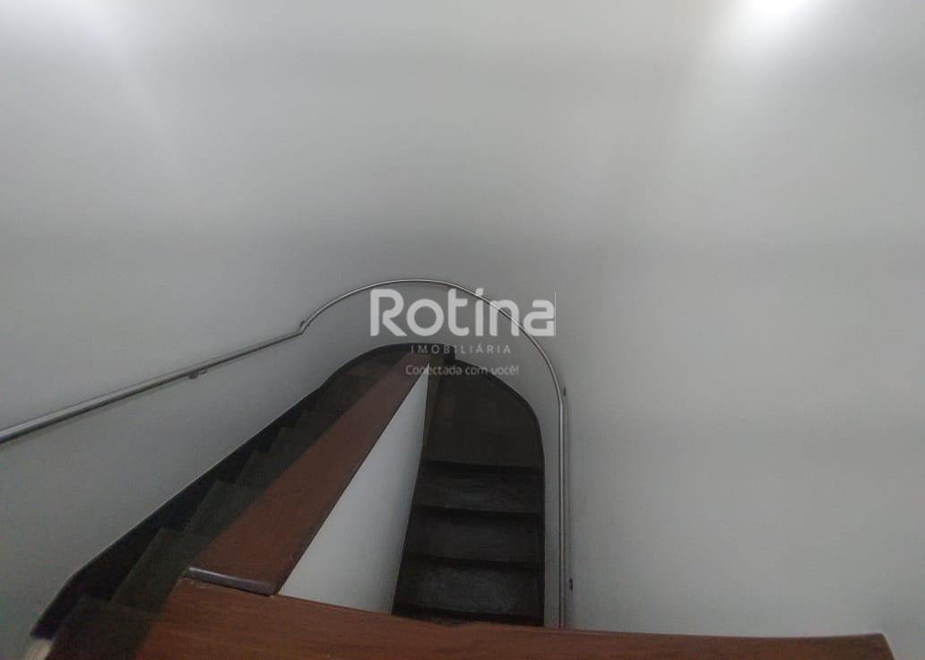 Casa Comercial à venda, 4 quartos em Uberlândia no bairro Lídice no valor de R$ 1.600.000,00 - Rotina Imobiliária: 
