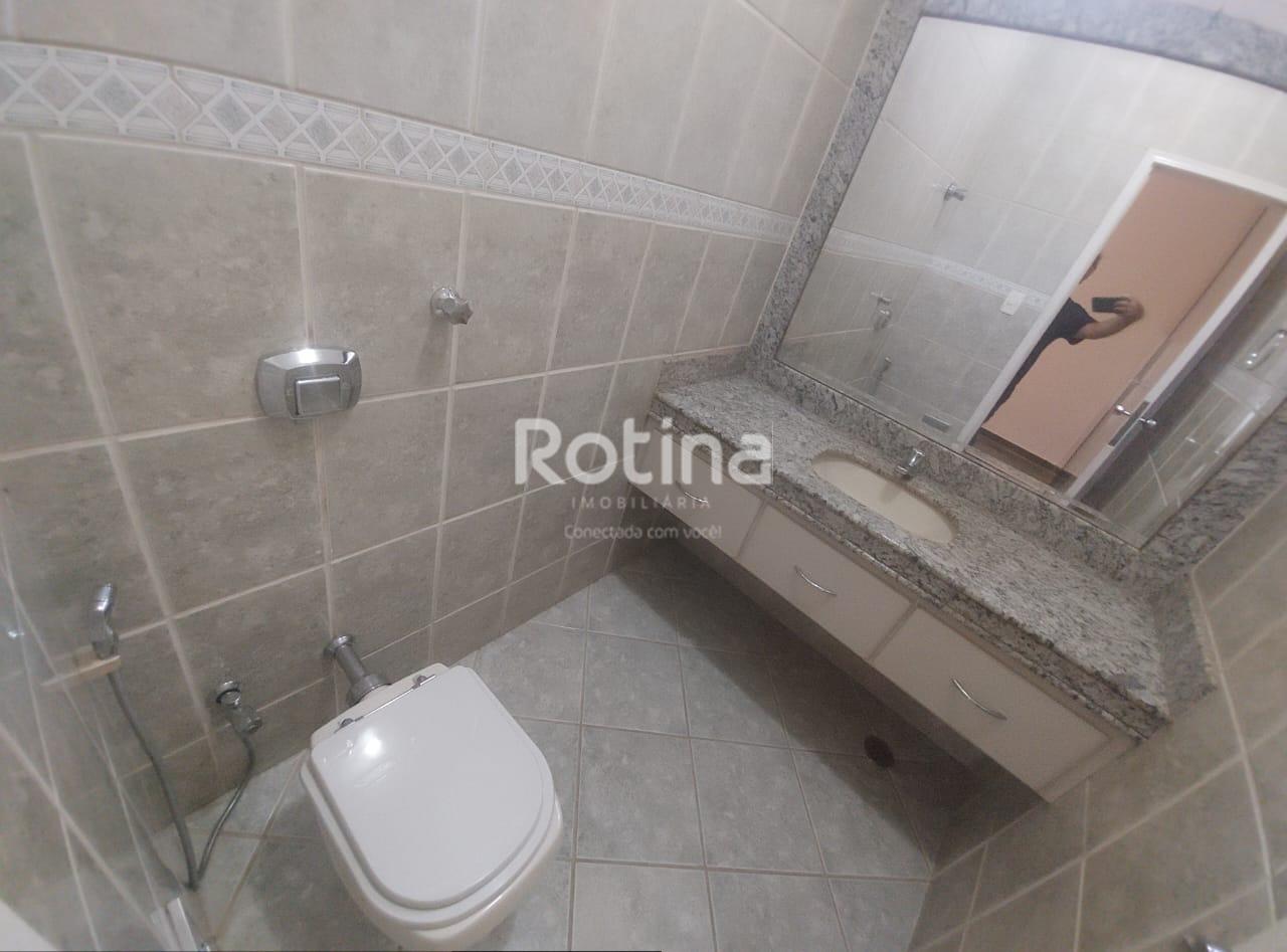 Casa Comercial à venda, 4 quartos em Uberlândia no bairro Lídice no valor de R$ 1.600.000,00 - Rotina Imobiliária: 