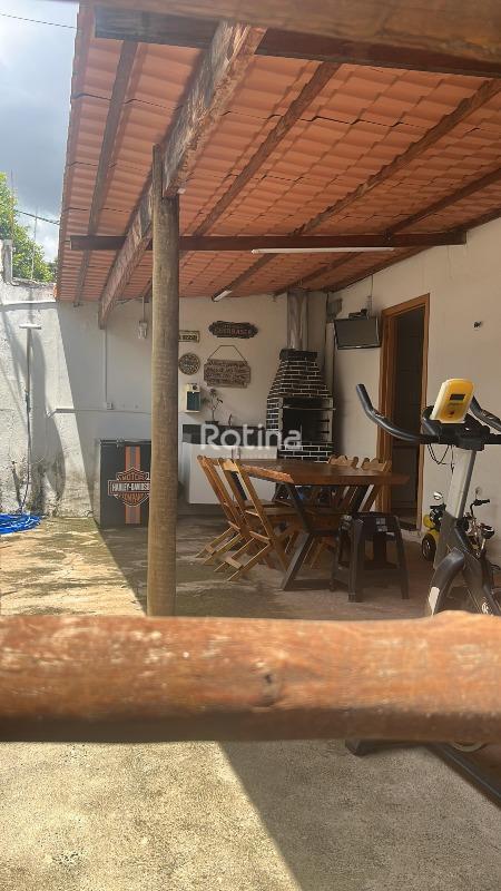 Casa à venda, 3 quartos em Uberlândia no bairro Santa Luzia no valor de R$ 450.000,00 - Rotina Imobiliária: 
