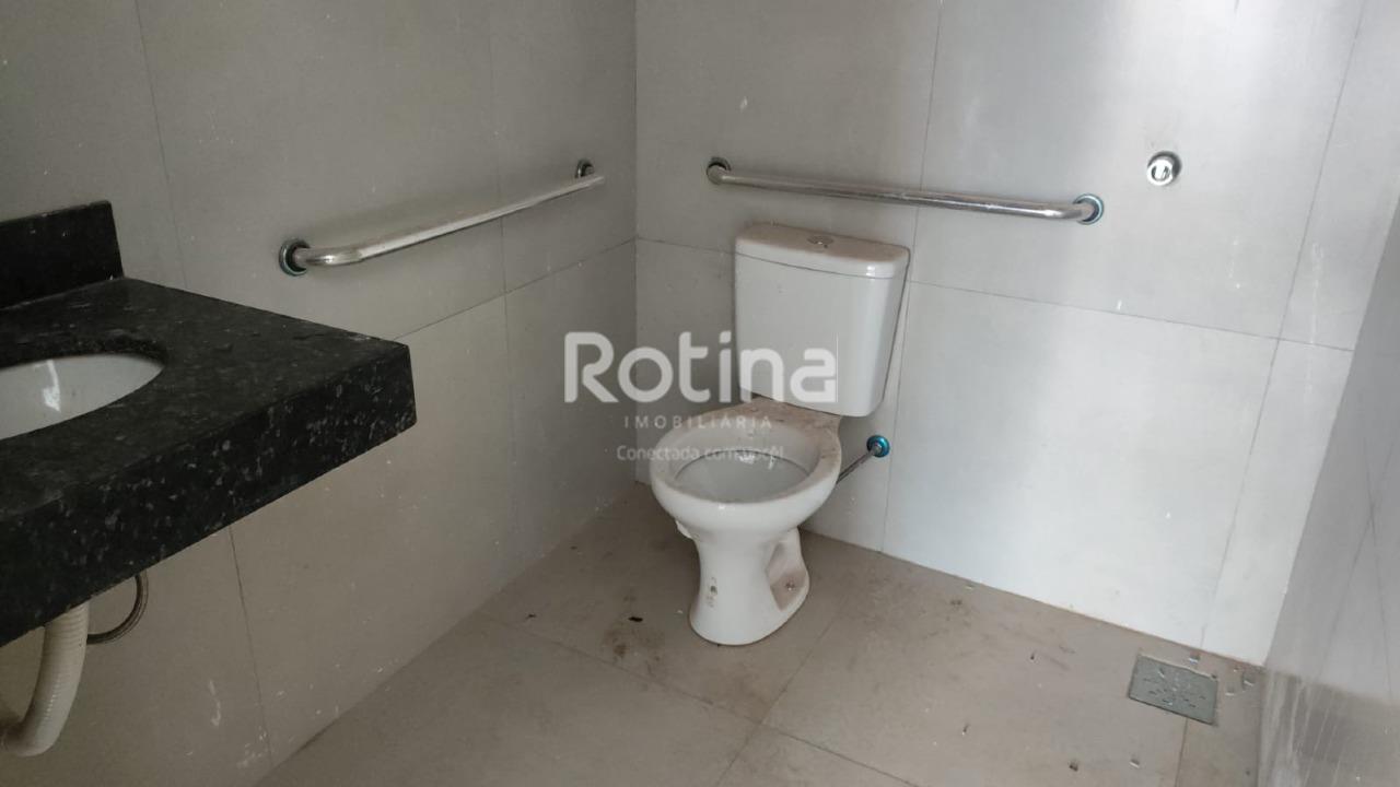 Galpão para alugar, em Uberlândia no bairro Residencial Integração no valor de R$ 5.000,00 - Rotina Imobiliária: 