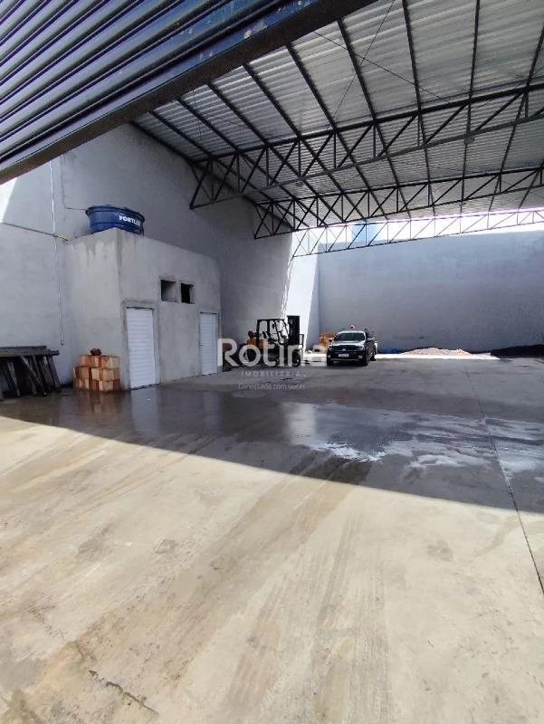 Galpão para alugar, em Uberlândia no bairro Distrito Industrial no valor de R$ 7.900,00 - Rotina Imobiliária: 