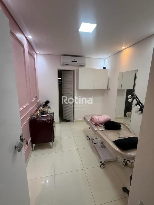 Sala para alugar, em Uberlândia no bairro Marta Helena no valor de R$ 800,00 - Rotina Imobiliária: 