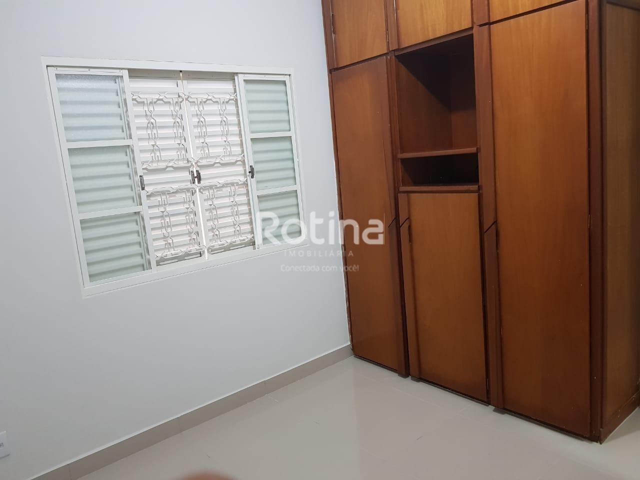 Casa à venda, 4 quartos em Uberlândia no bairro Santa Mônica no valor de R$ 800.000,00 - Rotina Imobiliária: 