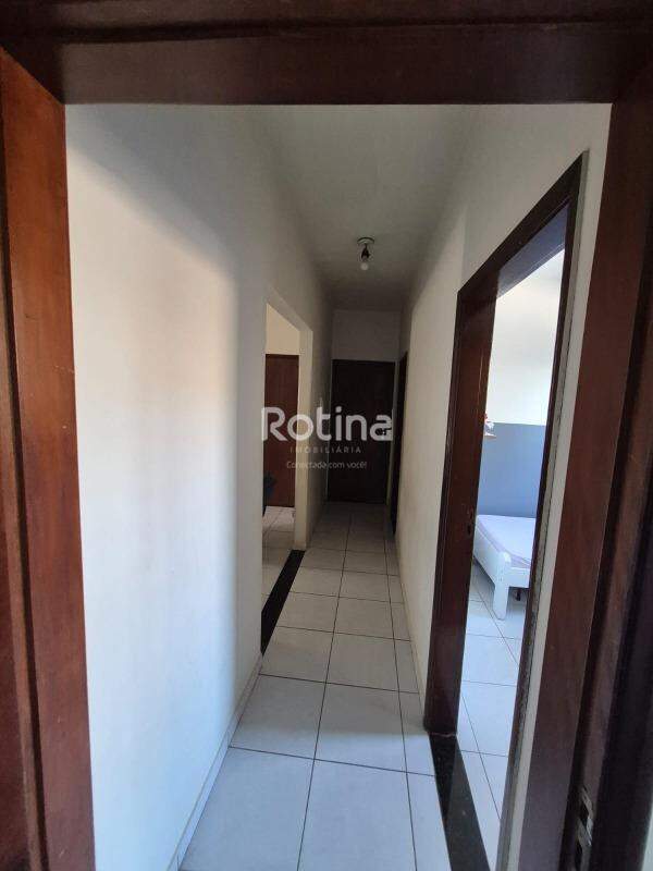 Casa à venda, 3 quartos em Uberlândia no bairro Presidente Roosevelt no valor de R$ 480.000,00 - Rotina Imobiliária: 