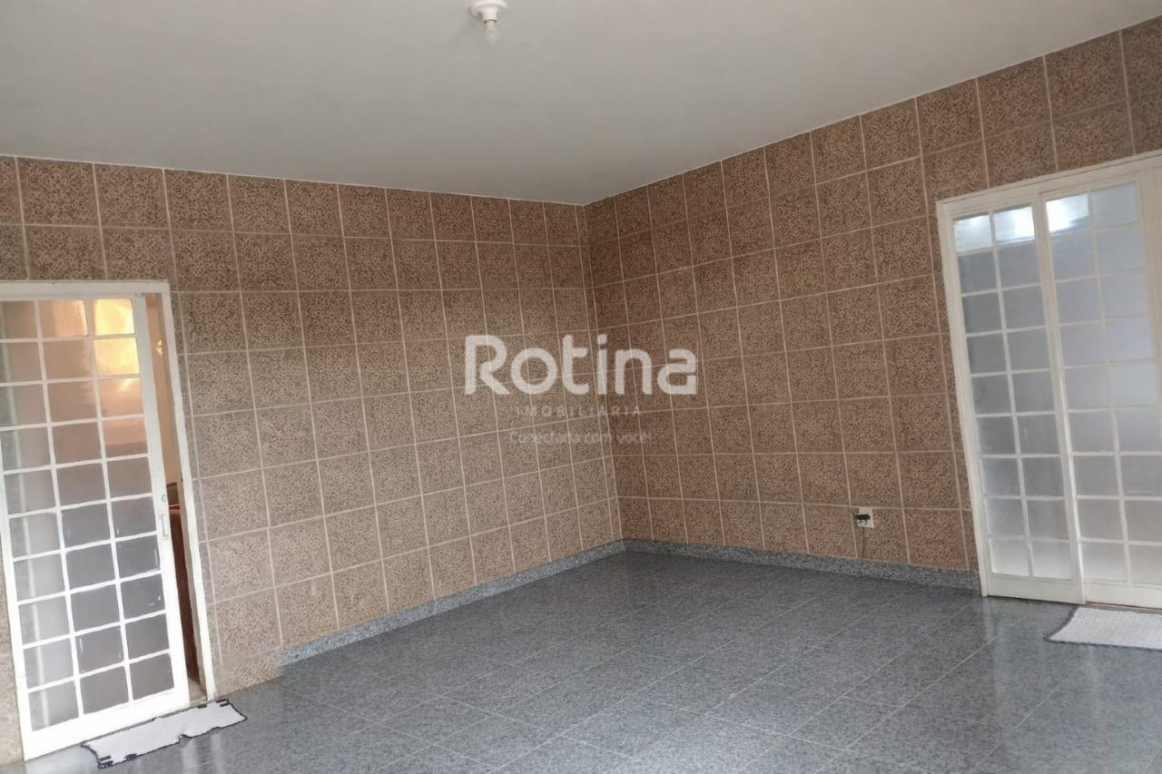 Casa à venda, 4 quartos em Uberlândia no bairro Jardim Patrícia no valor de R$ 1.100.000,00 - Rotina Imobiliária: 