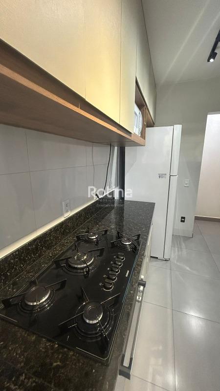 Apartamento para alugar, 3 quartos em Uberlândia no bairro Patrimônio no valor de R$ 3.000,00 - Rotina Imobiliária: 