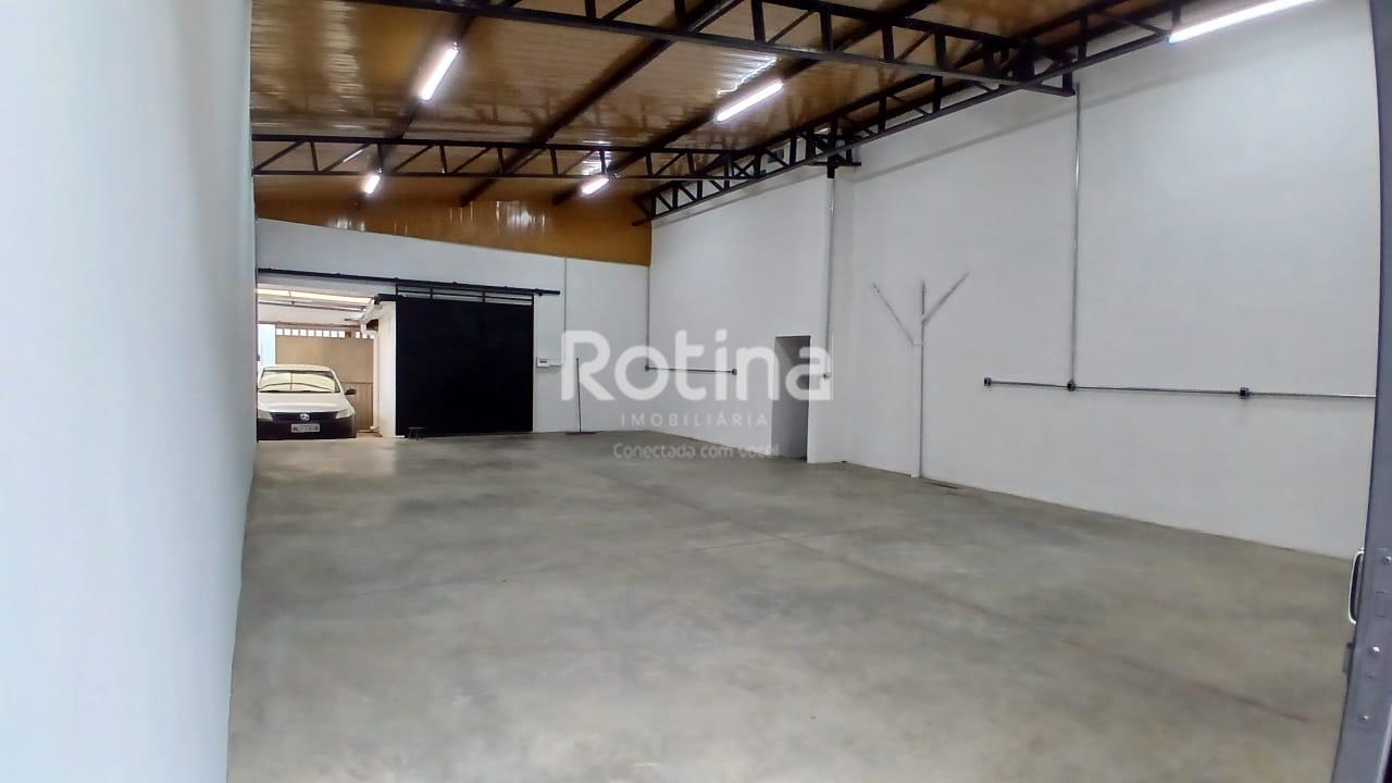 Galpão para alugar, em Uberlândia no bairro Brasil no valor de R$ 2.500,00 - Rotina Imobiliária: 