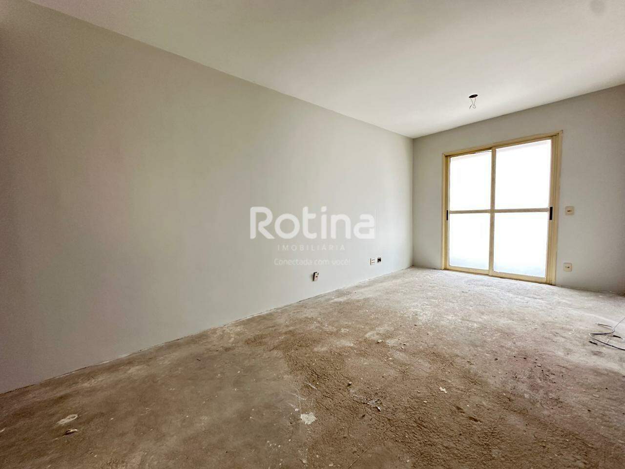 Apartamento à venda, 3 quartos em Uberlândia no bairro Santa Maria no valor de R$ 350.000,00 - Rotina Imobiliária: 