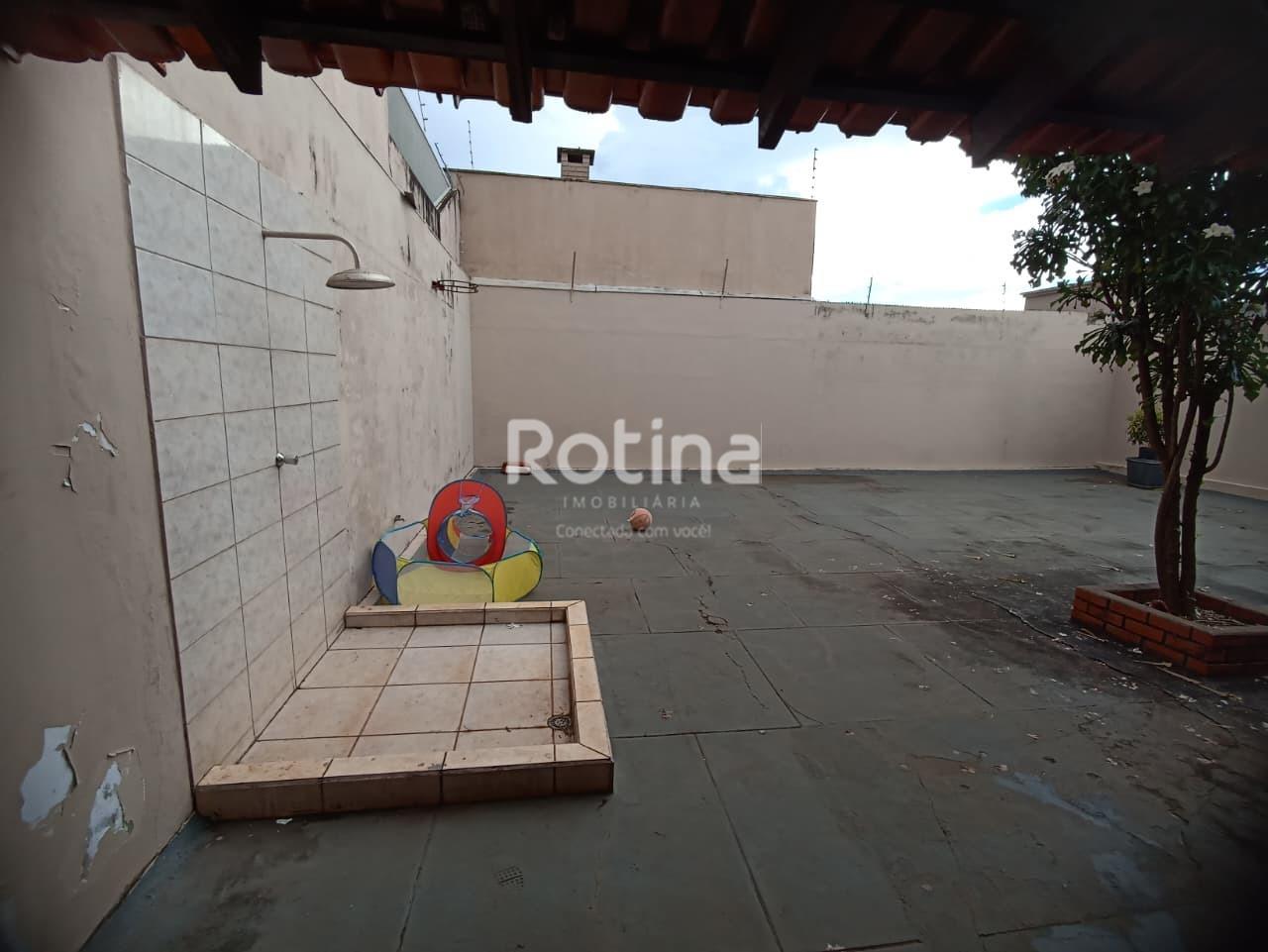 Casa à venda, 3 quartos em Uberlândia no bairro Vigilato Pereira no valor de R$ 950.000,00 - Rotina Imobiliária: 