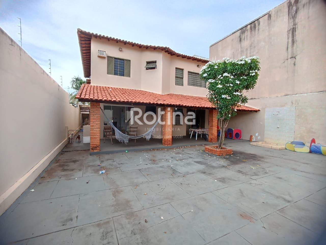 Casa à venda, 3 quartos em Uberlândia no bairro Vigilato Pereira no valor de R$ 950.000,00 - Rotina Imobiliária: 